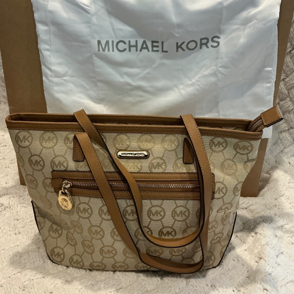 Michael Kors Signature Canvas Tote
